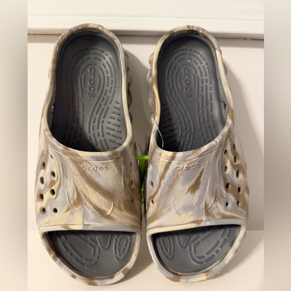 Crocs Size J6 Echo Marbled Slide Slides - Picture 3 of 5